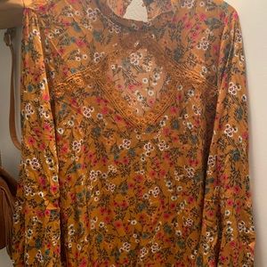 1970’s Style High Neck Top